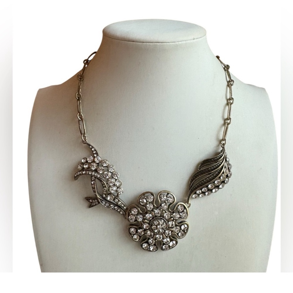 Allison Reed NWT Elegant Antique Gold
Floral Necklace